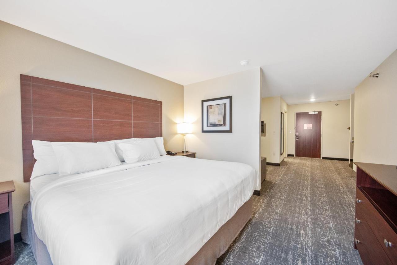Cobblestone Hotel & Suites - Austin Exterior photo
